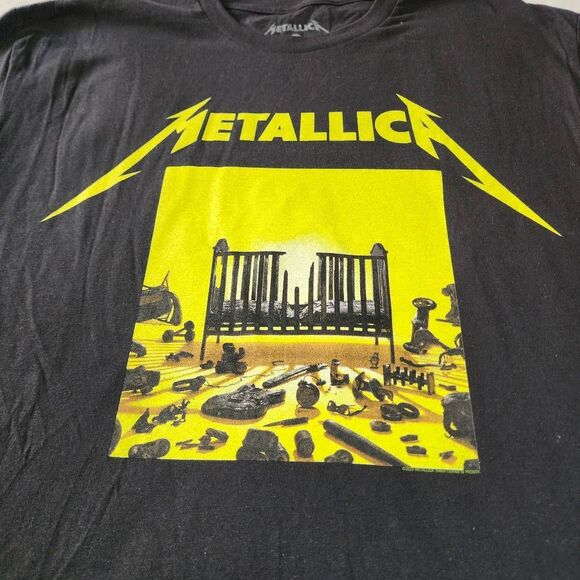 Metallica 72 Seasons Black Tshirt With Graphics Size XL New Without Tags - Picture 2 of 6